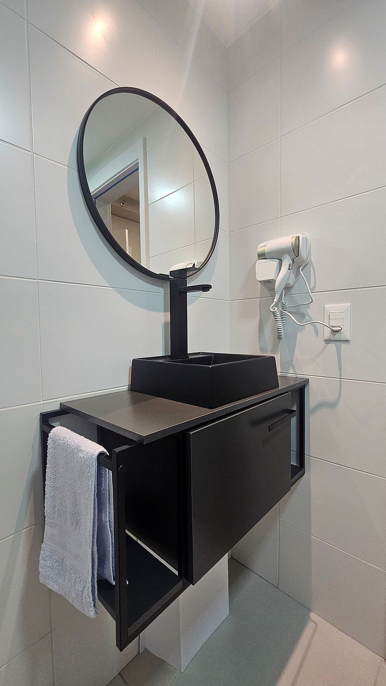 Studio 5min Metrô Ana Rosa | Próx Hospitais