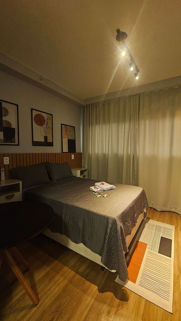 Studio 5min Metrô Ana Rosa | Próx Hospitais