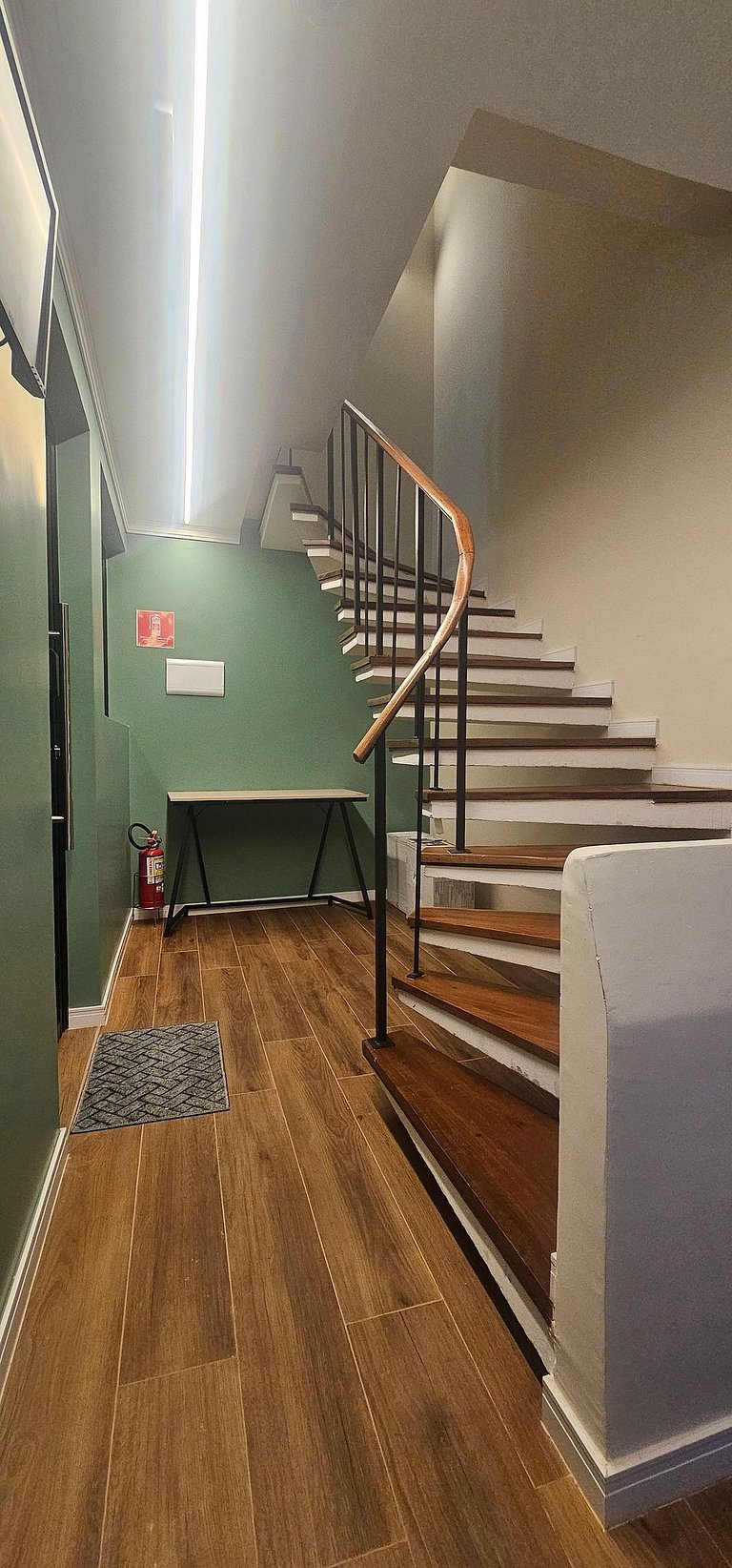 Fica por Aqui Brooklin Suites